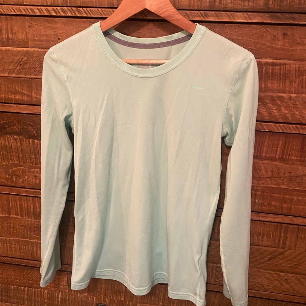 Nike dry fit long sleeve- mint